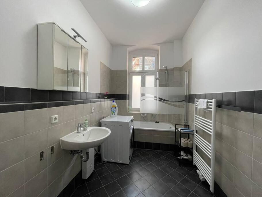 Lucky Stays Ls01 - Vollausstattung - Zentrum - Aufzug - Grosse Kueche - 2 Zimmer - Smart-Tv Magdeburg Zewnętrze zdjęcie