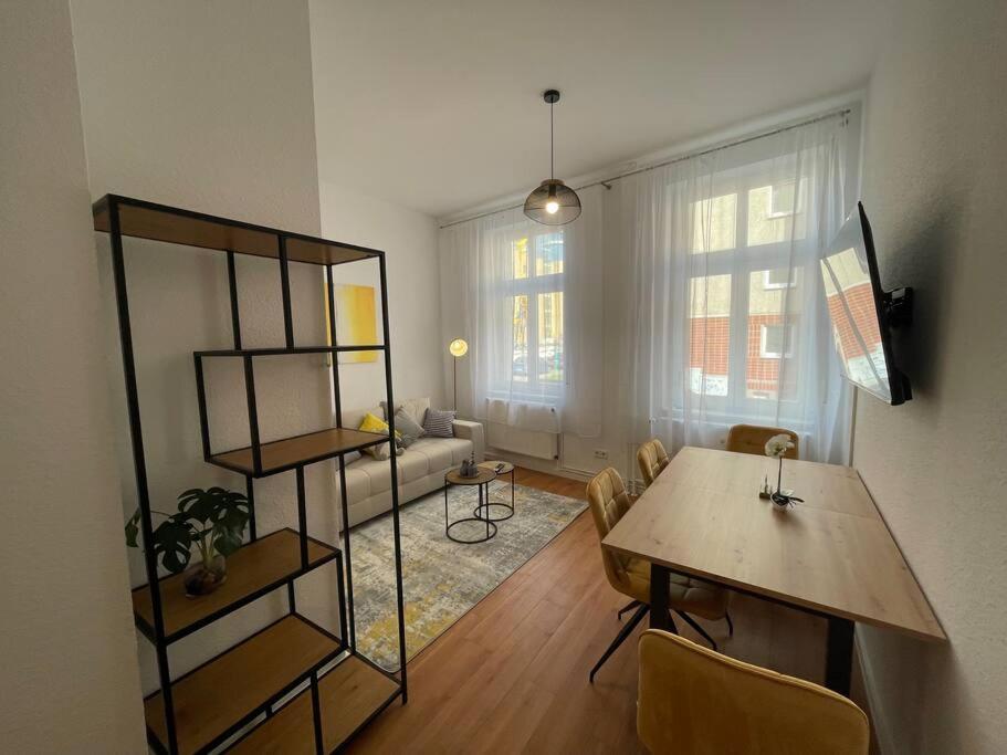 Lucky Stays Ls01 - Vollausstattung - Zentrum - Aufzug - Grosse Kueche - 2 Zimmer - Smart-Tv Magdeburg Zewnętrze zdjęcie